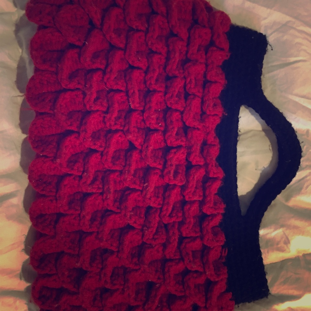 Red and black Crocheted handbag